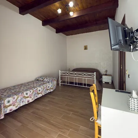 Vatra Bed & Breakfast 3*